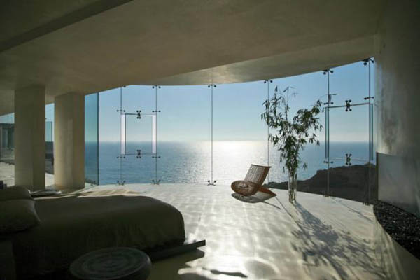 Razor residence 7 Astonishing Concrete and Glass Residence with Stunning Views of the Ocean