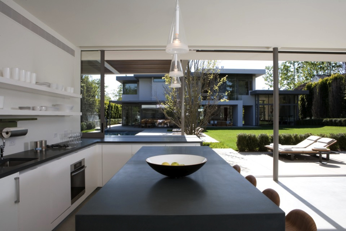 Beautiful Houses: Brentwood Residence in Los Angeles