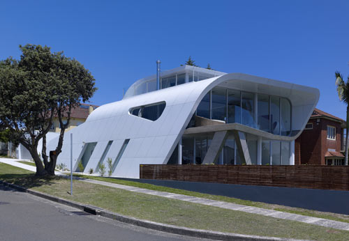 Beautiful Houses: Moebius in Australia