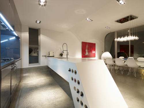 Beautiful Houses: Moebius in Australia