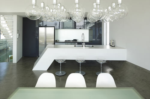 Beautiful Houses: Moebius in Australia