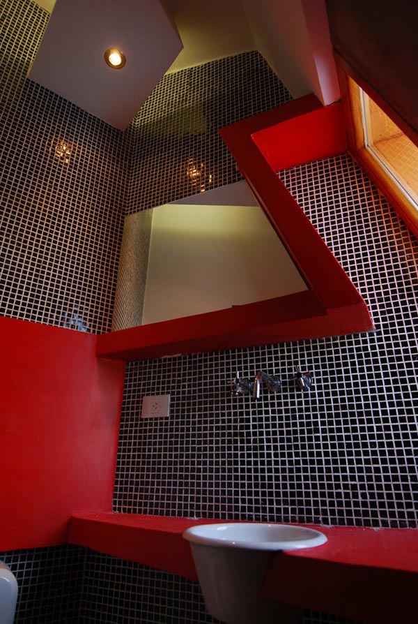 Ribbon-House (11) Ribbon House 11 Expressive Vacation House Composed of Surprising Geometric Volumes