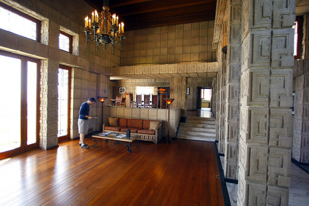 324496180 21175439 Ennis House
