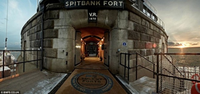 spitbank-fort-loft-07