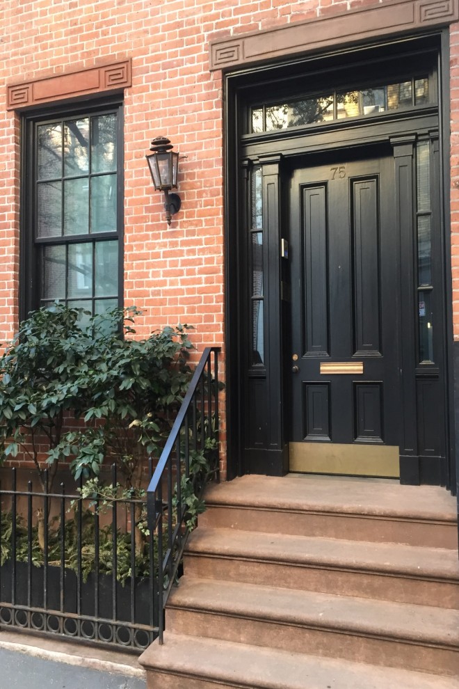 75_bedford_entry