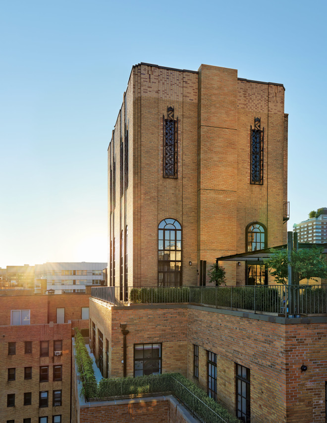 NYC Penthouse in a Water Tower / Loftenberg